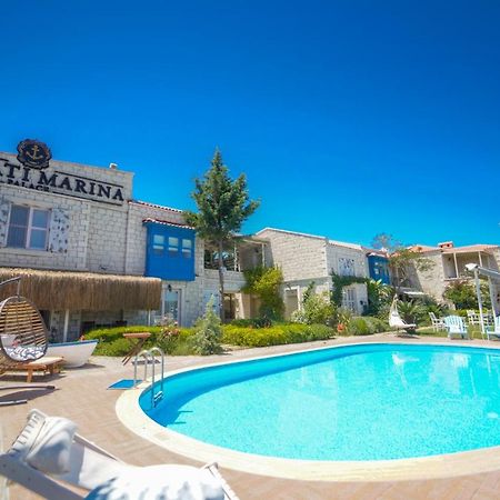Alacati Marina Palace Екстериор снимка