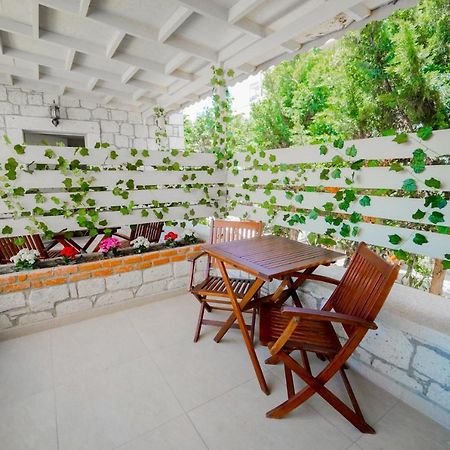 Alacati Marina Palace Екстериор снимка