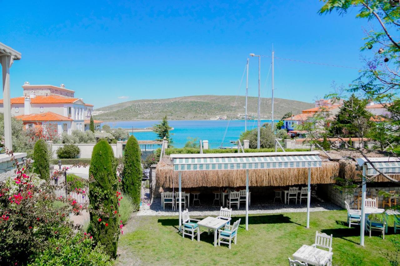 Alacati Marina Palace Екстериор снимка