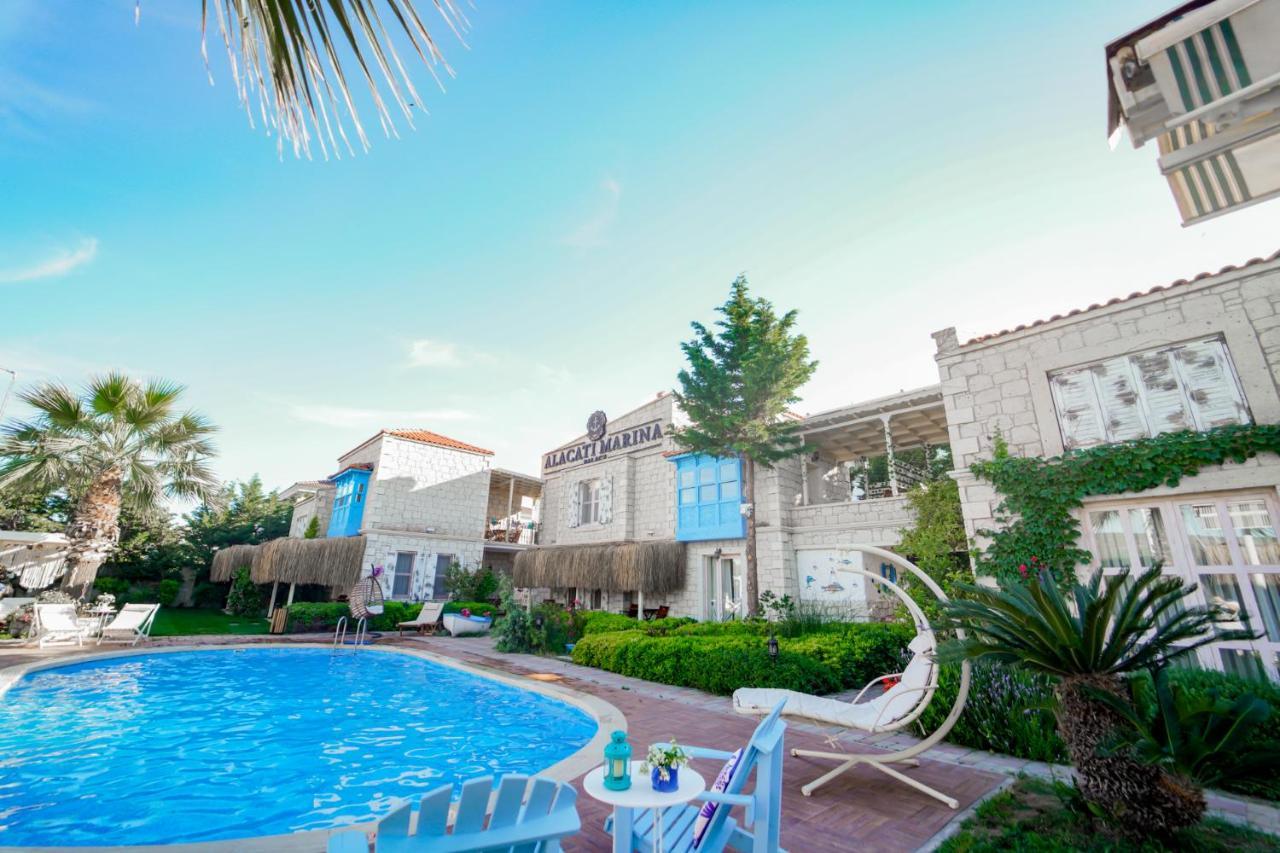 Alacati Marina Palace Екстериор снимка